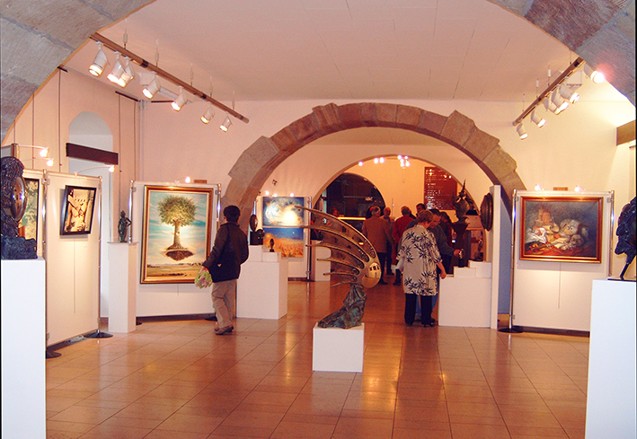 ​Plastica Naboria 2ème biennale des Beaux Arts de Saint-Avold Exposition de Prestige d'Artistes Peintres et Sculpteurs "entre rêve et réalité" Hôtel de ville de Saint-Avold (57) Moselle  Du 1er au 30 octobre 2005 ​