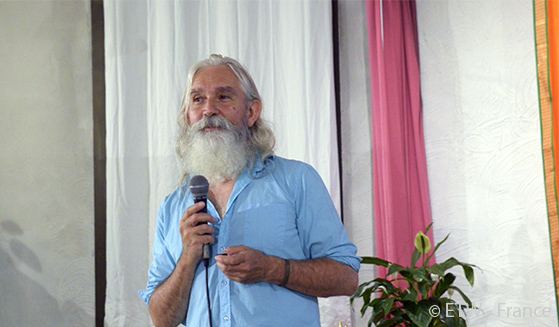 Stage de peinture (Enseignement de la peinture à l'huile) Exposition des peintures récentes - Conférence par "Comment retranscrire la lumière des univers - Naissance et évolution de l’œuvre" Par François SCHLESSER - Centre AMMA "Lou Paradou" TOURVES (83) Var - du 15 au 17 juin 2018
